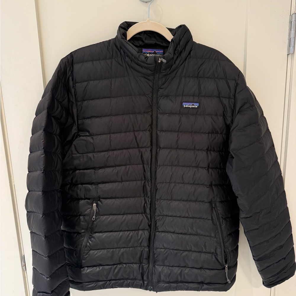 Patagonia Men's Classic Black Puffer Jacket